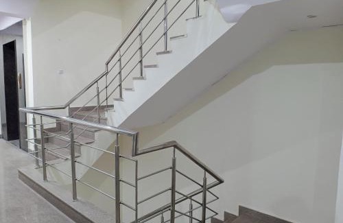 Dwarka Hotel | Hotel Krishna Tower