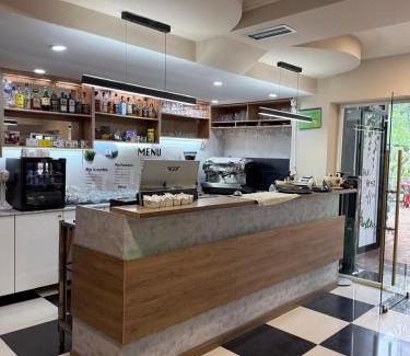 Mullet Hotel | HOTEL Krokodili