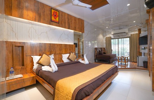 Matheran Hotel | Hotel Kumar Plaza