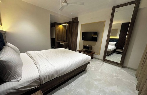 Amarnath Hotel | Hotel Kushala Grand, Dombivali