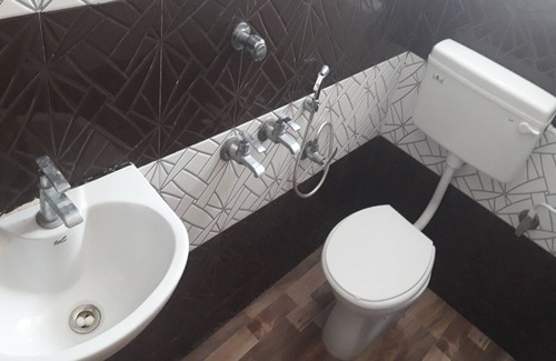 Sholinghur Hotel | Hotel KVS Residency