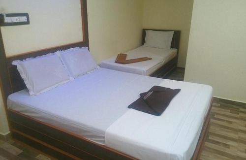 Katpadi Hotel | Hotel KVS Residency
