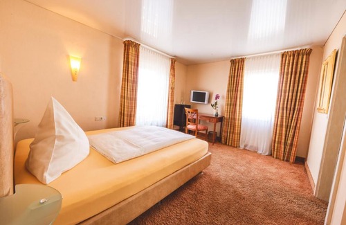 Eggenstein-Leopoldshafen Hotel | Hotel Löwen