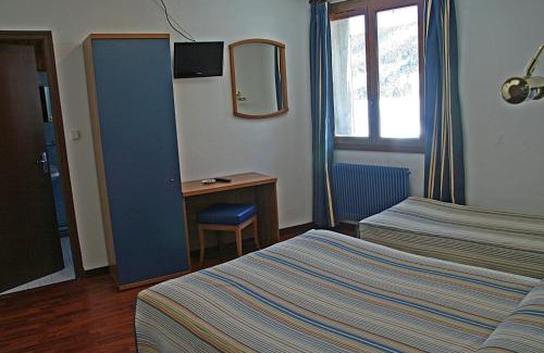 Matemale Hotel | Hotel La Belle Aude