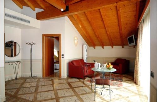 Orta San Giulio Hotel | Hotel La Bussola