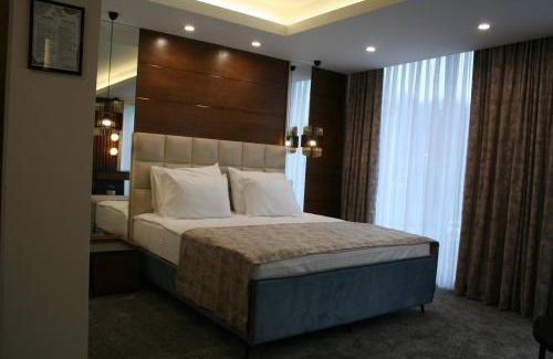 Srebrenik Hotel | Hotel La More