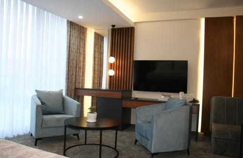 Srebrenik Hotel | Hotel La More