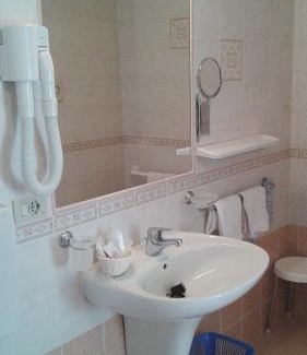 Calceranica al Lago Hotel | Hotel La Piroga