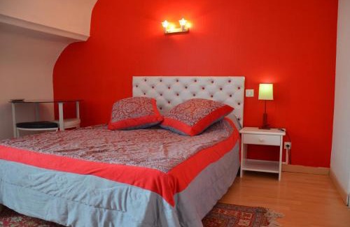 Sully-sur-Loire Hotel | Hotel La Tour
