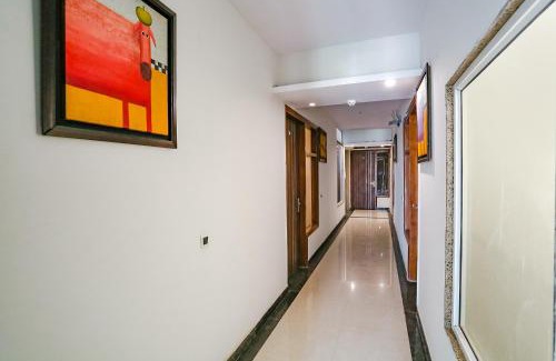 Mahipalpur Extension Hotel | Hotel LAA PLAZA Unit by GROSS GROUP Near Delhi Airport