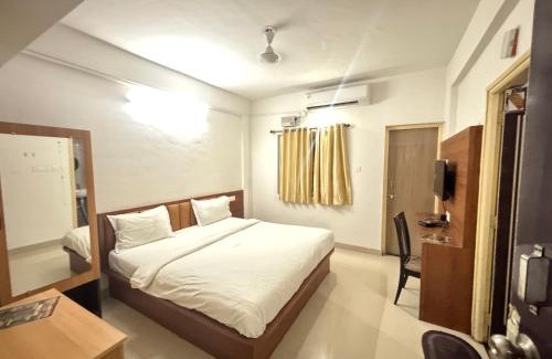 Pune Hotel | Hotel Lake View