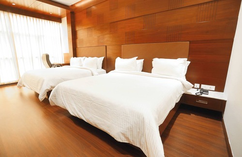 Uttukuli Hotel | Hotel Lakshmi Towers