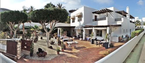 Agua Amarga Hotel | Hotel las Calas