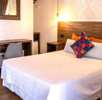 Antigua Guatemala Hotel | Hotel Las Camelias Inn by AHS