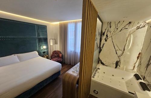 Badajoz Old Town Hotel | Hotel Las Tres Campanas