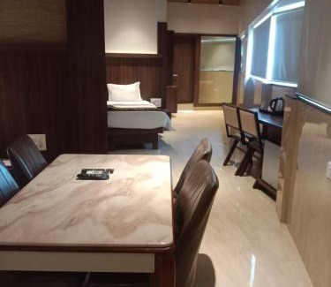 Thane West Hotel | Hotel Laxvas- The Business Hotel
