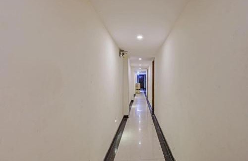 Paharganj Hotel | HOTEL Le CASHEW 2 MIN WALKING DISTANCE RAILWAY STATION