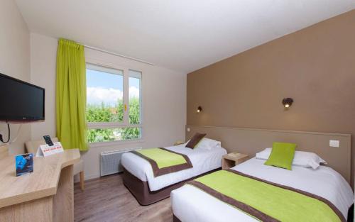 Sarcey Hotel | Hotel Le Chatard