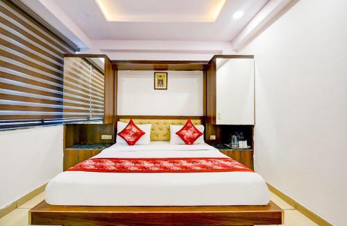 Karol Bagh Hotel | Hotel Le Grand - Walk-in from RK Ashram Metro Station
