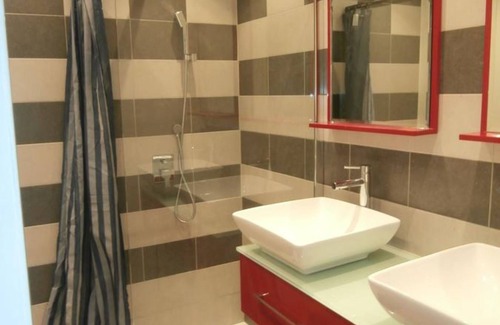 Saint-Paul-le-Jeune Hotel | Hotel le Moderne