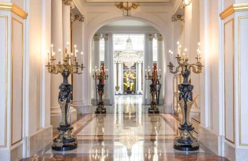 Nice City Centre Hotel | Hotel Le Negresco