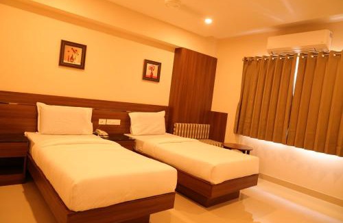 Gandhipuram Hotel | Hotel Le Palace