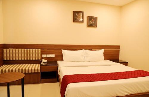 Gandhipuram Hotel | Hotel Le Palace