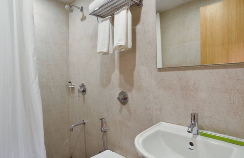 Sakinaka Hotel | Hotel Leafio Mumbai