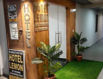 Chandlodiya House | Hotel Lemon Gota