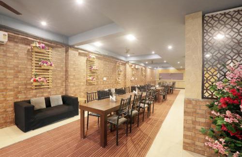 Noida Hotel | Hotel Lemon Suites & Banquet By Aura