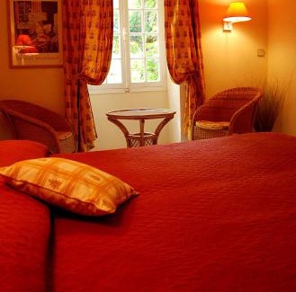 Tarascon Hotel | Hotel Les Mazets Des Roches