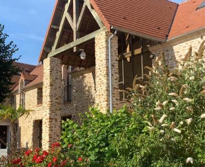 Crecy-la-Chapelle Hotel | Hotel Les Suites - Domaine de Crécy