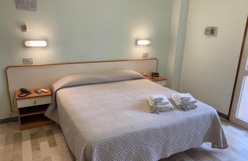 Fogliano Marina Hotel | Hotel Levante Convenzionato AQUAFAN E ITALIA IN MINIATURA