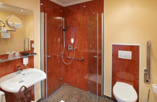 Warstein Hotel | Hotel Lindenhof