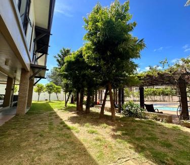 Mabolo Apartment | Hotel living,The Persimmon Suites 2-4pax (1804)
