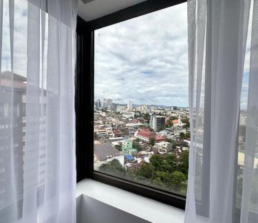 Mabolo Apartment | Hotel living,The Persimmon Suites 2-4pax (1804)