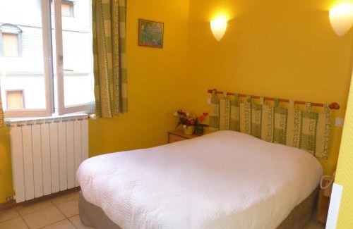 Saint-Lary Hotel | Hotel Logis Auberge de l'Isard