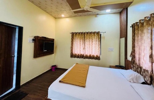 Kolhapur Hotel | Hotel Lords