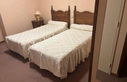 Precy-sous-Thil Hotel | hotel Loriot