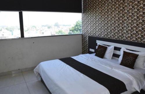 Hisar Hotel | Hotel Lotus Inn - Hisar
