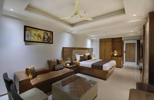 Sonepat Hotel | Hotel Lotus Paradise