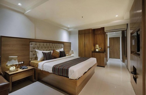 Sonepat Hotel | Hotel Lotus Paradise