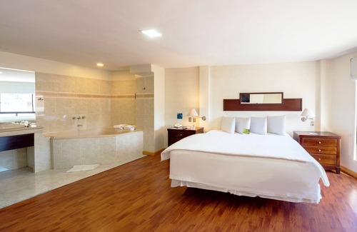 Downtown La Paz Hotel | Hotel LP Columbus