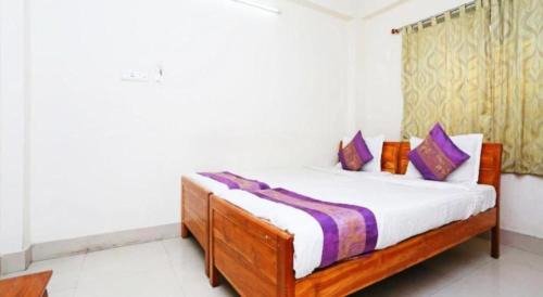 Block E Hotel | Hotel Luxurious Stay Inn Kolkata - Excellent Service Recommended & Couple Friendly