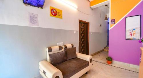 Block E Hotel | Hotel Luxurious Stay Inn Kolkata - Excellent Service Recommended & Couple Friendly