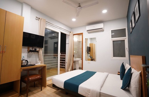 Pashim Vihar Hotel | Hotel Lyf Corporate Suites - Peera Garhi