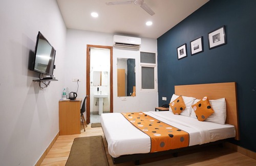 Pashim Vihar Hotel | Hotel Lyf Corporate Suites - Peera Garhi