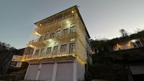 Sitapur Hotel | Hotel Maangal Vedic