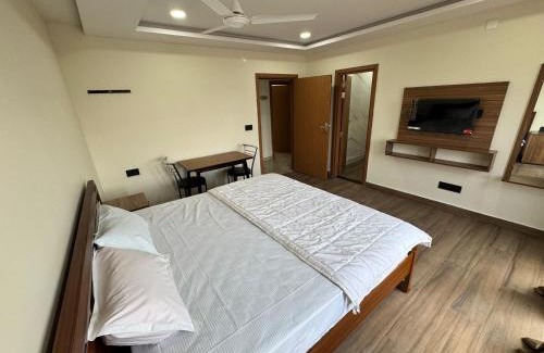 Kakinada Hotel | HOTEL MADHAVA RESiDENCY