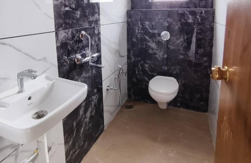 Wai Hotel | Hotel Madhavan International